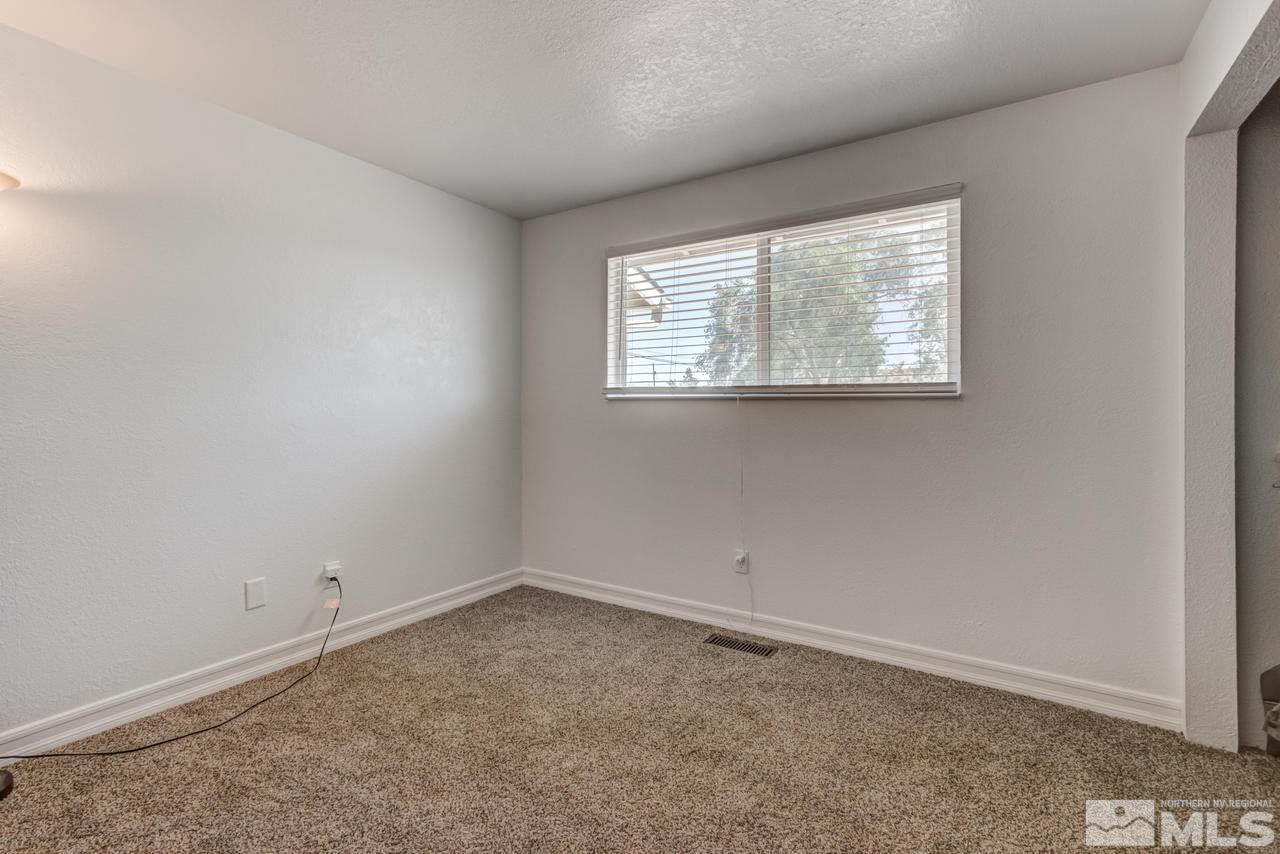 11605 Tupelo Street Reno, NV 89506 - Photo 18 of 31 Photo 18