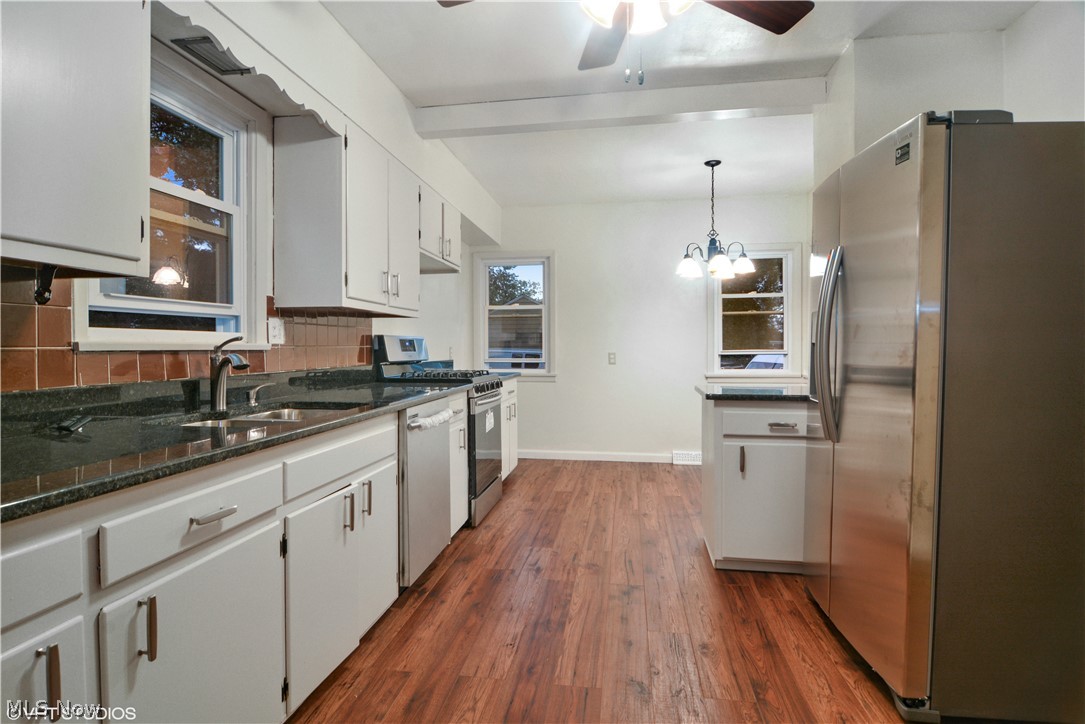 18447 Drake Road Strongsville, OH 44136 - Photo 5 of 20 Gallery Image 5