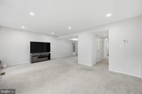 $399,900 | 9367 Bremerton Way, Montgomery Village, MD 20886