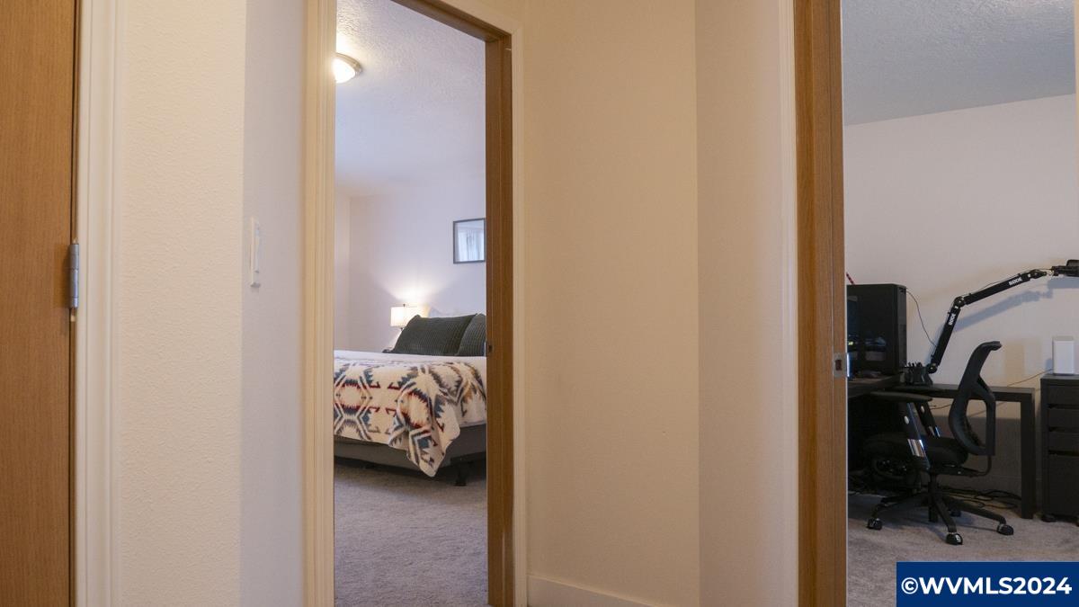 807 Walker Road Lebanon, OR 97355 - Photo 22 of 25 Gallery Image 22