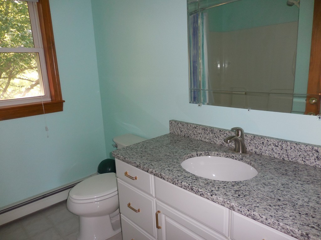 21 Minute Man Lane Lexington, MA 02421 - Photo 12 of 17 Gallery Image 12