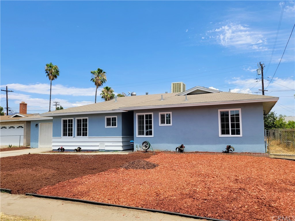 879 North Belden Avenue Rialto, CA 92376 - Photo 1 of 1