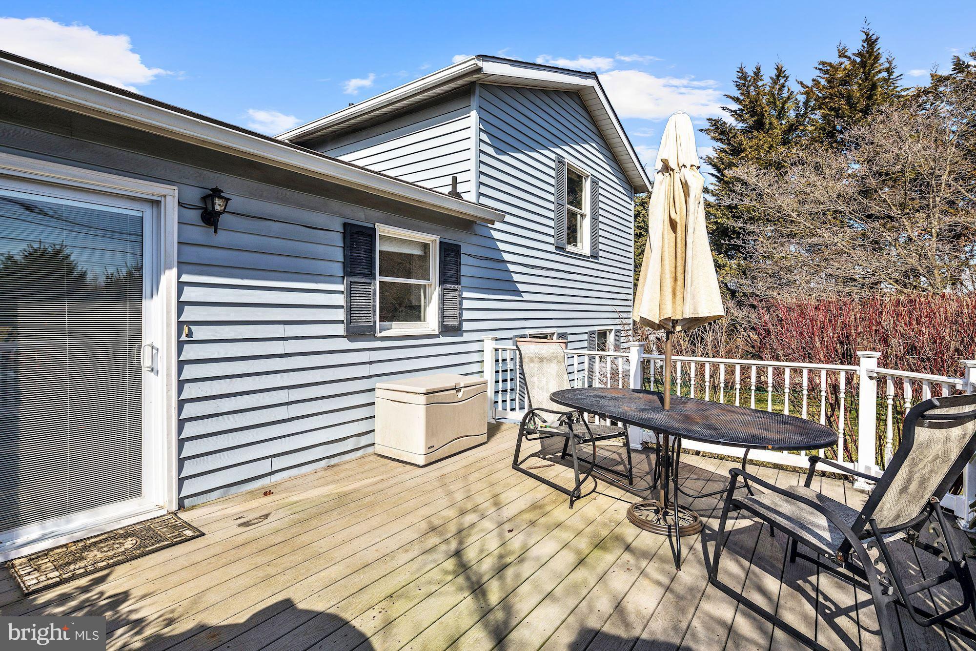 3461 Augusta Road Manchester, MD 21102 - Photo 22 of 28 Deck