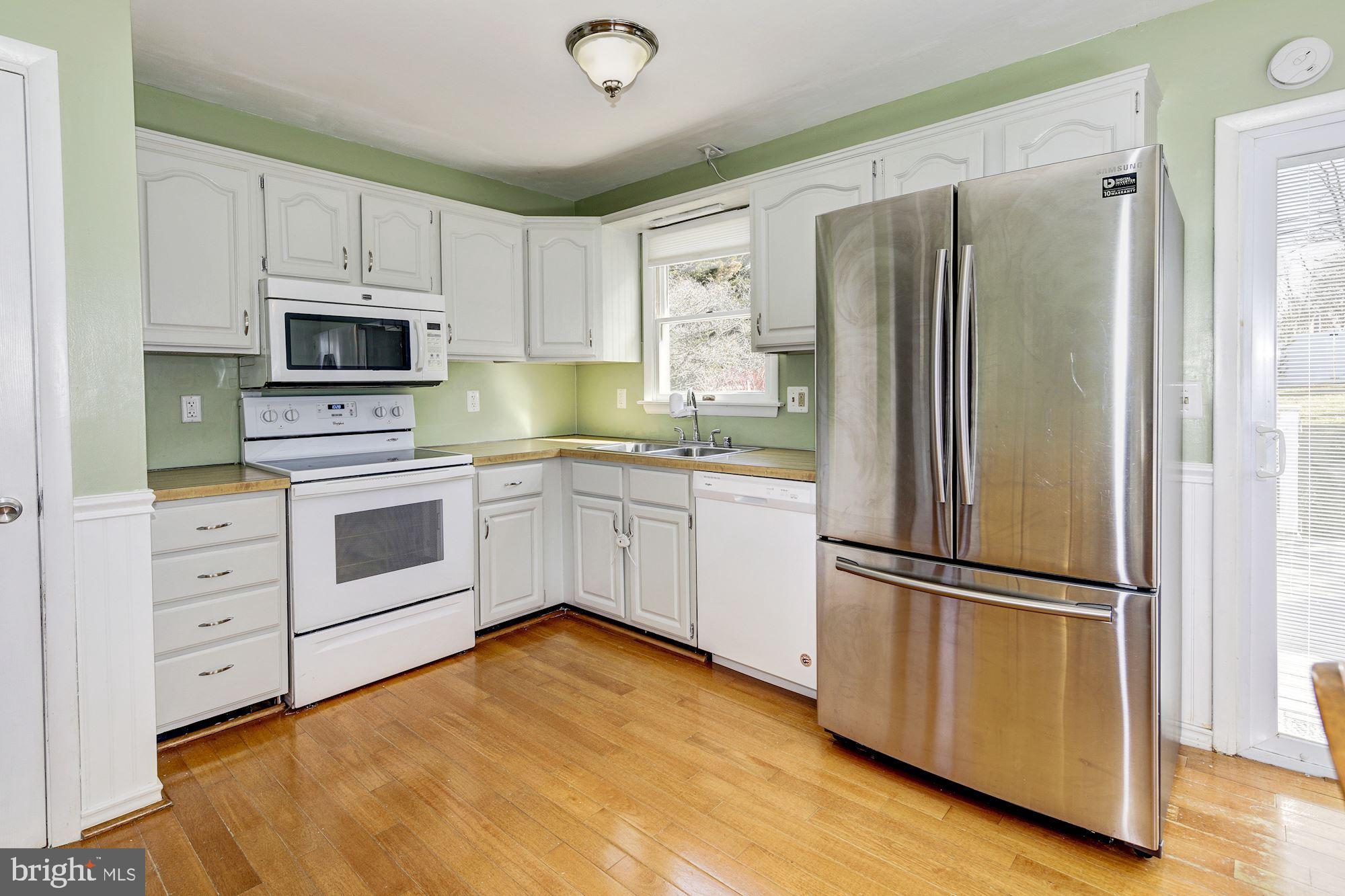 3461 Augusta Road Manchester, MD 21102 - Photo 6 of 28 Eat-In Kitchen