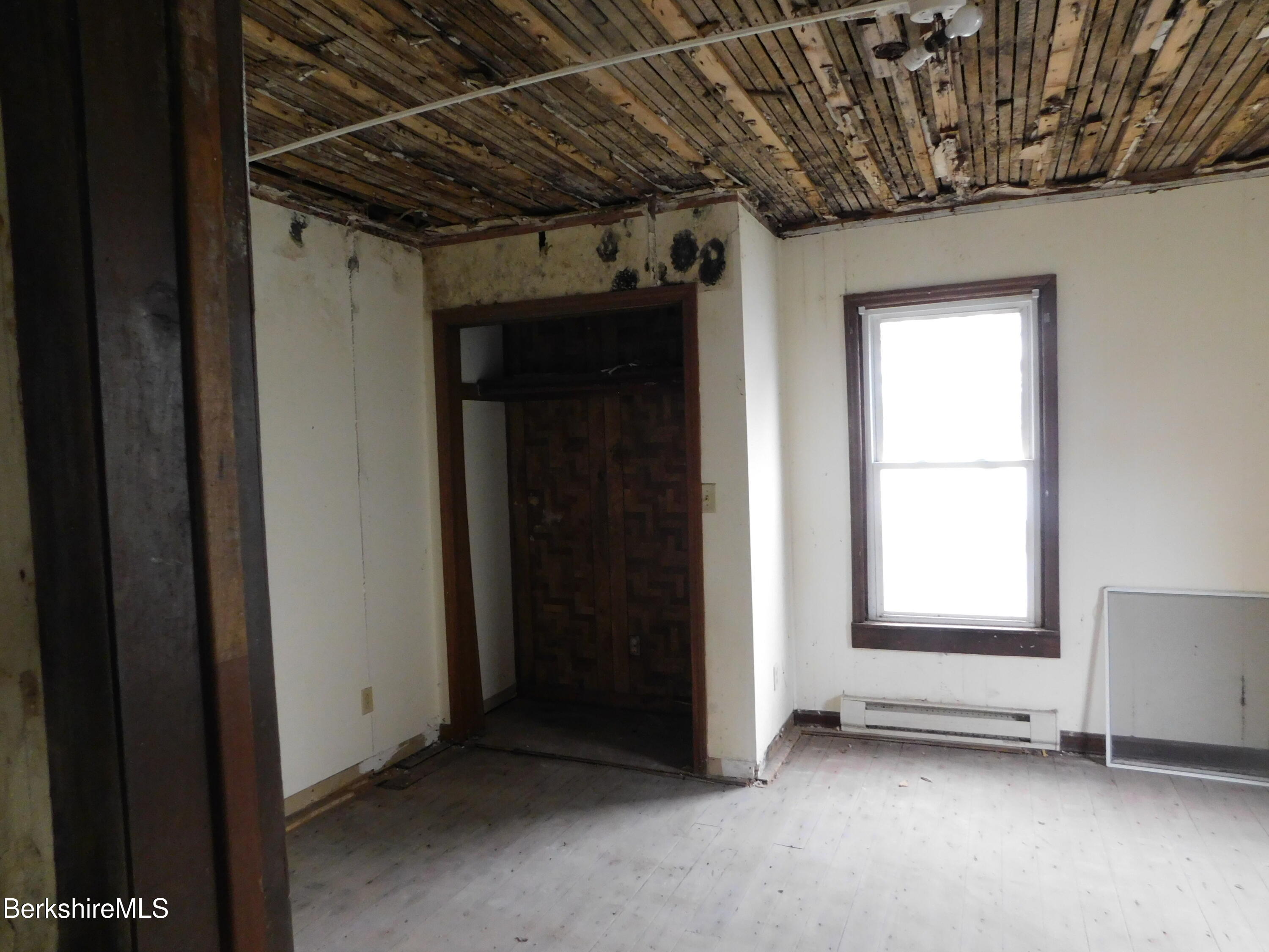 30 Lenox Avenue Pittsfield, MA 01201 - Photo 13 of 17 DSCN0190