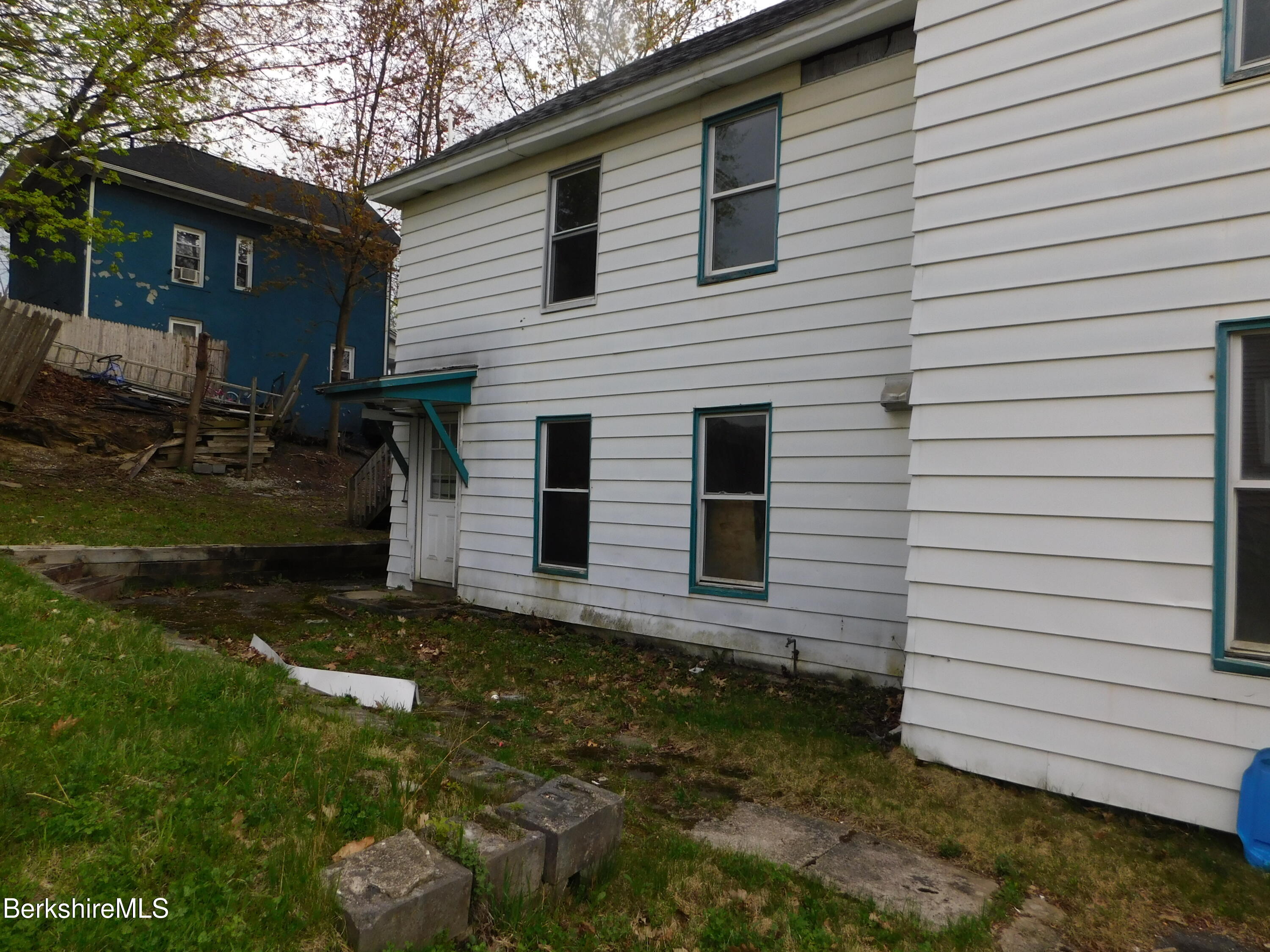 30 Lenox Avenue Pittsfield, MA 01201 - Photo 5 of 17 DSCN0181
