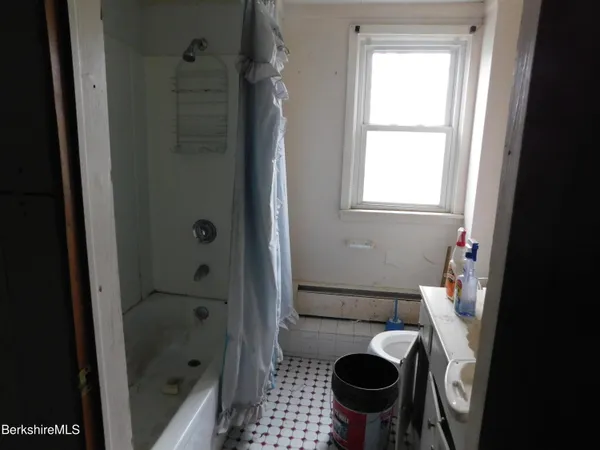 $129,900 | 30 Lenox Avenue, Pittsfield, MA 01201