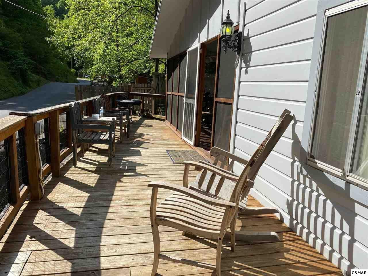 424 King Branch Road Sevierville, TN 37876 - Photo 3 of 13