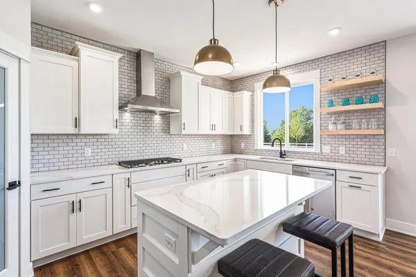 $889,900 | 1760 Julienne Court, Byron Center, MI 49315