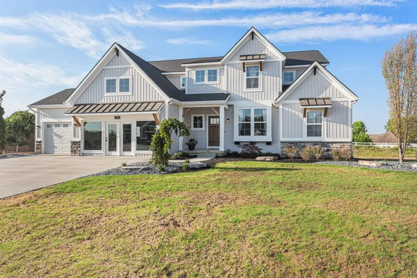 $889,900 | 1760 Julienne Court, Byron Center, MI 49315