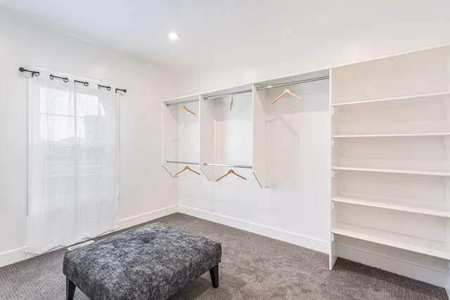 $889,900 | 1760 Julienne Court, Byron Center, MI 49315