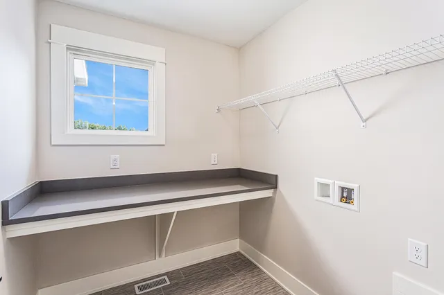 $889,900 | 1760 Julienne Court, Byron Center, MI 49315