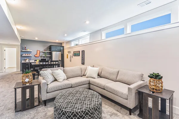 $889,900 | 1760 Julienne Court, Byron Center, MI 49315