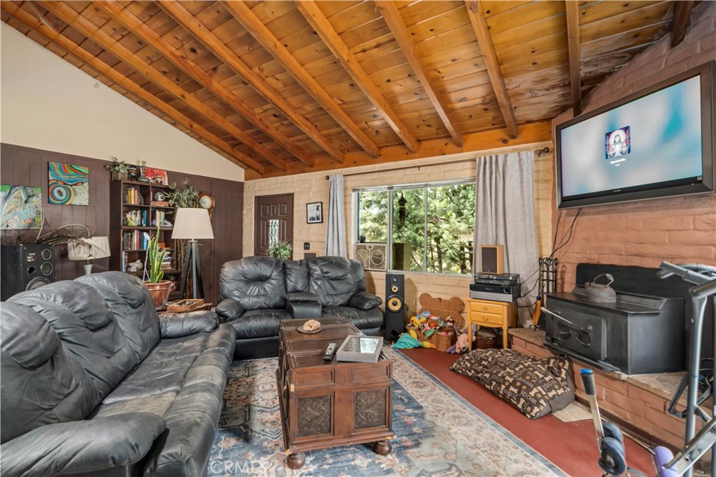 42766 Ranch Club Road Lake Hughes, CA 93532 - Photo 9 of 29 Gallery Image 9