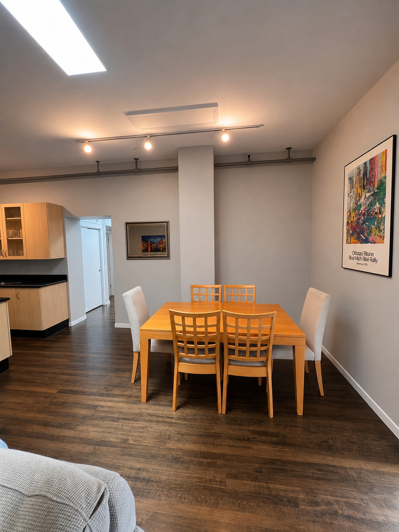 2013 West Division Street, Unit 2E Chicago, IL 60622 - Photo 4 of 13
