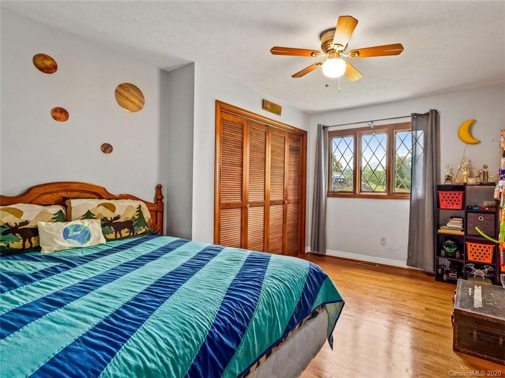 401 Asbury Road Candler, NC 28715 - Photo 12 of 23 Gallery Image 12