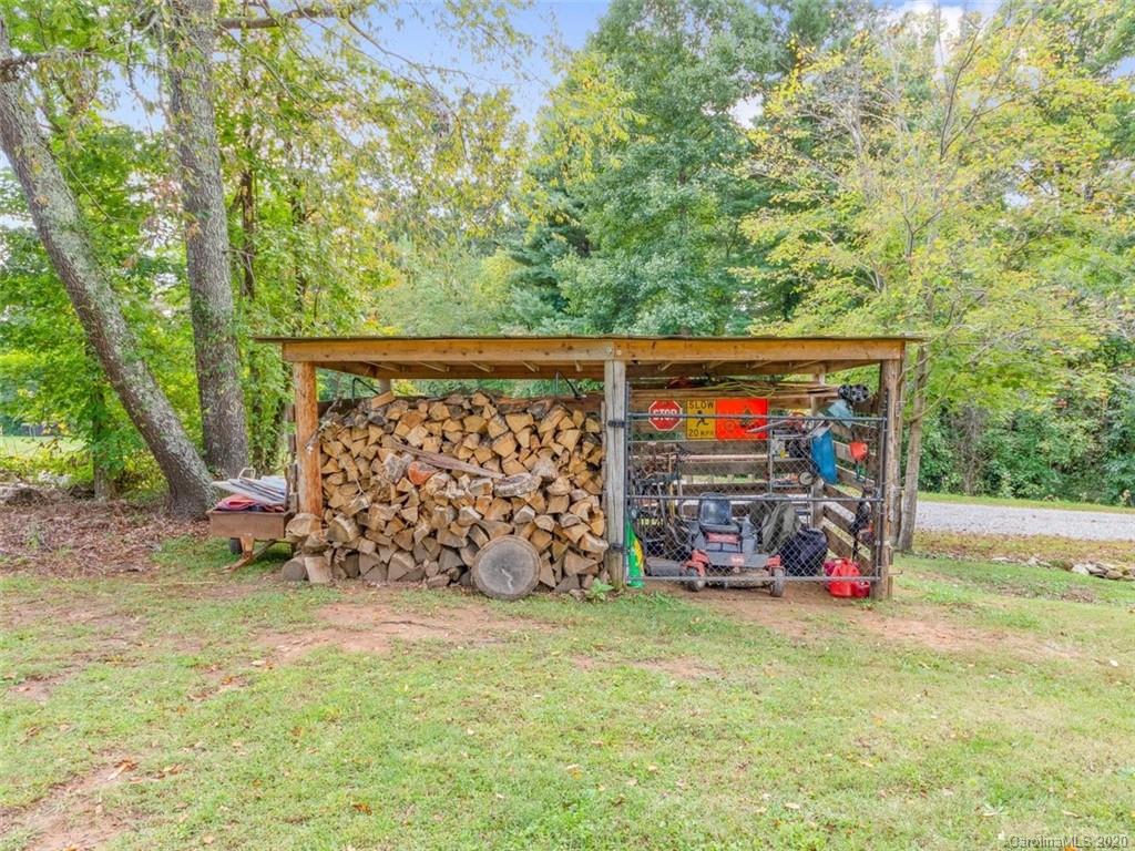 401 Asbury Road Candler, NC 28715 - Photo 22 of 23 Gallery Image 22
