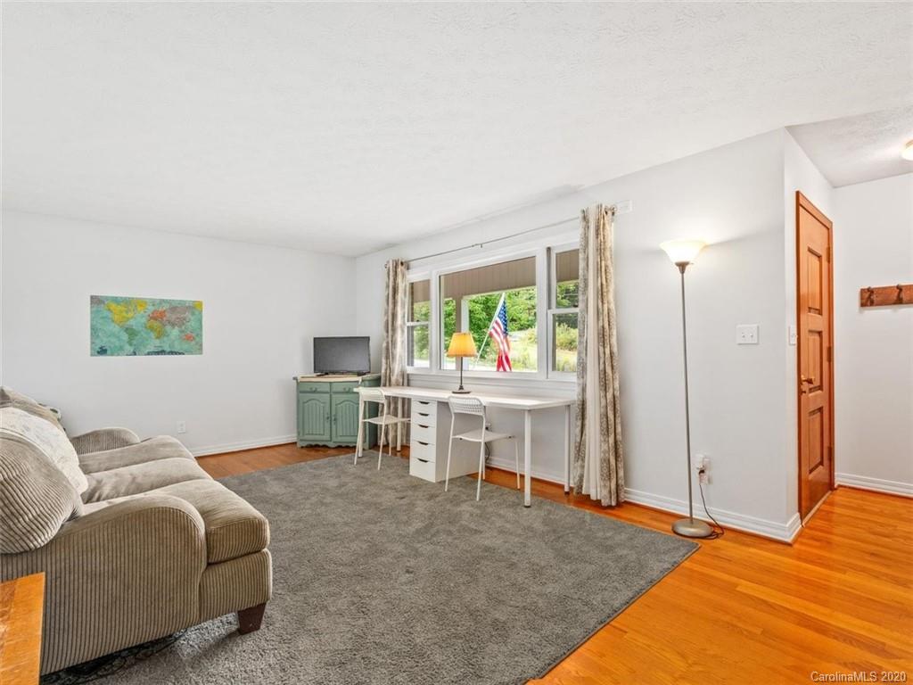 401 Asbury Road Candler, NC 28715 - Photo 10 of 23 Gallery Image 10