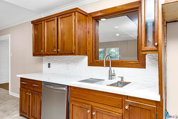 $345,000 | 6555 Landmor Drive, Greenwell Springs, LA 70739