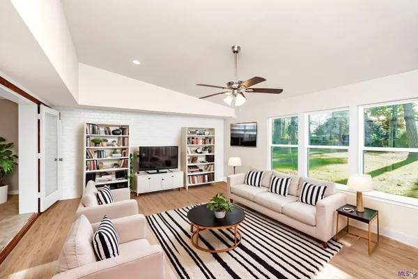 $345,000 | 6555 Landmor Drive, Greenwell Springs, LA 70739