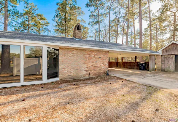 $345,000 | 6555 Landmor Drive, Greenwell Springs, LA 70739