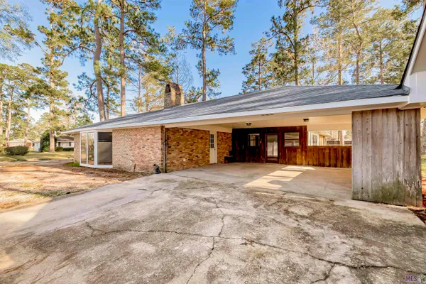$345,000 | 6555 Landmor Drive, Greenwell Springs, LA 70739