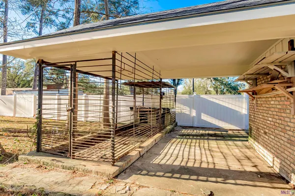 $345,000 | 6555 Landmor Drive, Greenwell Springs, LA 70739