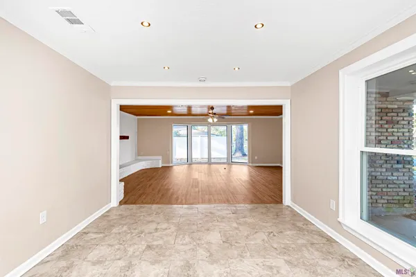 $345,000 | 6555 Landmor Drive, Greenwell Springs, LA 70739