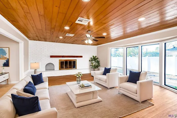 $345,000 | 6555 Landmor Drive, Greenwell Springs, LA 70739