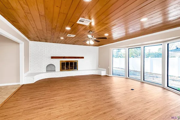 $345,000 | 6555 Landmor Drive, Greenwell Springs, LA 70739
