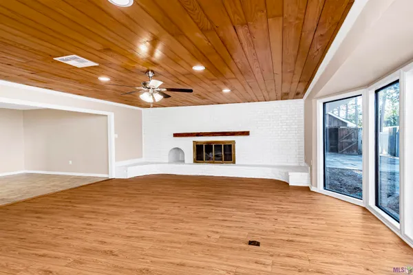 $345,000 | 6555 Landmor Drive, Greenwell Springs, LA 70739