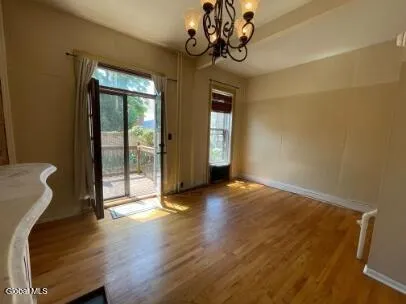 $1,975 | 356 Hamilton Street, Albany, NY 12210