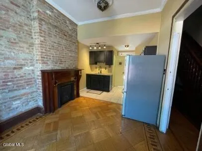 $1,975 | 356 Hamilton Street, Albany, NY 12210