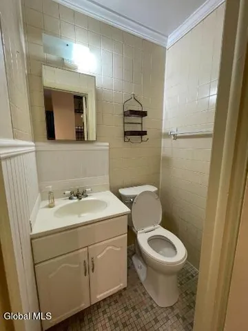 $1,975 | 356 Hamilton Street, Albany, NY 12210