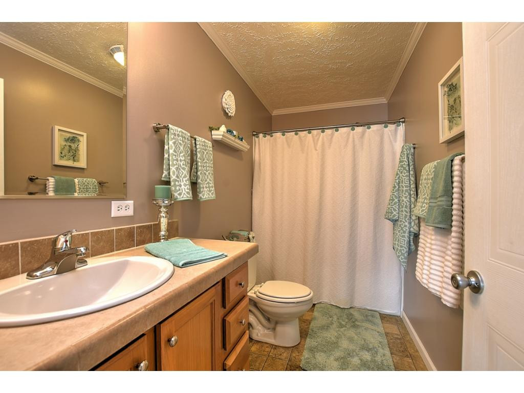 161 Stockton Road Chuckey, TN 37641 - Photo 19 of 30 FULL BATH 2