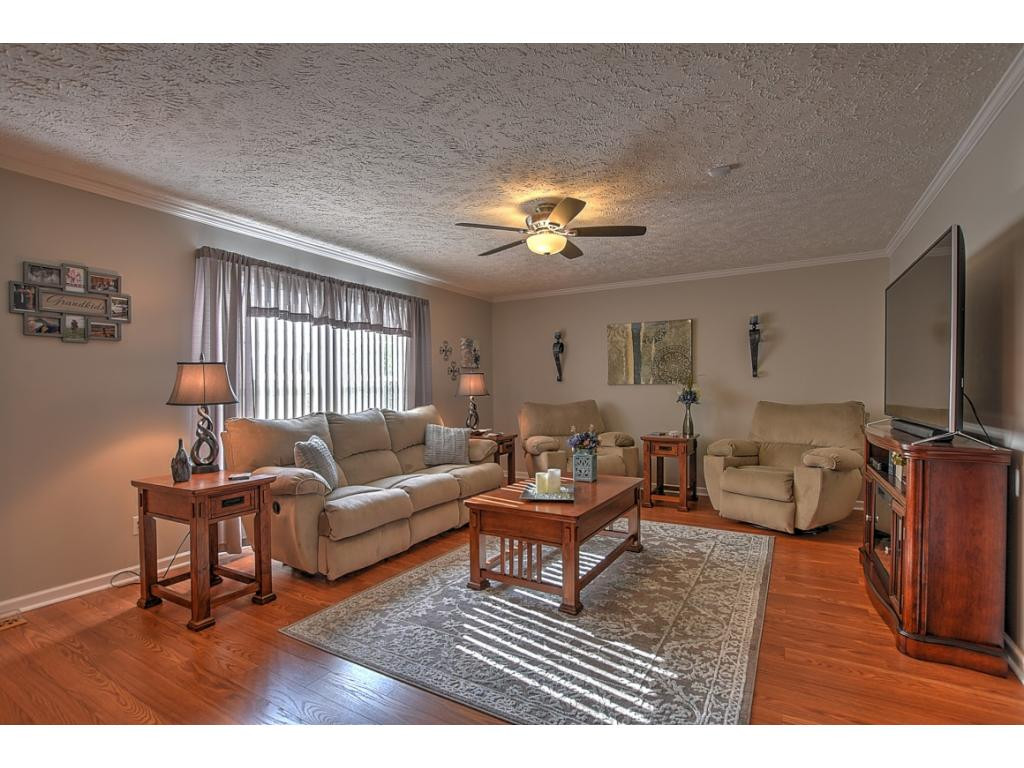 161 Stockton Road Chuckey, TN 37641 - Photo 7 of 30 OPEN DEN SPACE