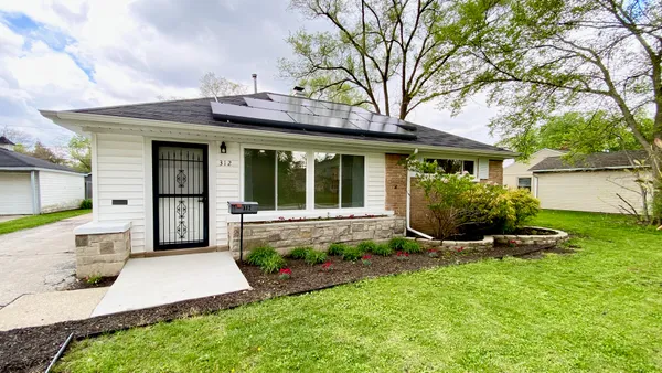 $280,000 | 312 Nassau Street, Park Forest, IL 60466