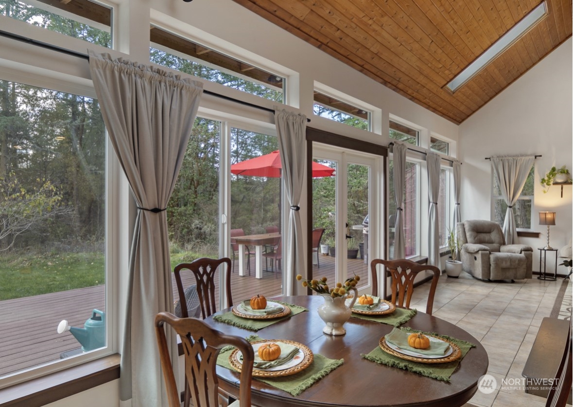 2334 Bailer Hill Road Friday Harbor, WA 98250 - Photo 9 of 30 Gallery Image 9