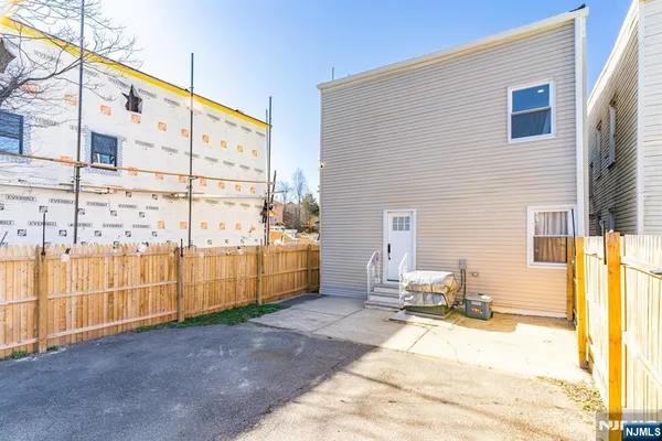 $450,000 | 204 19th Avenue, Irvington, NJ 07111