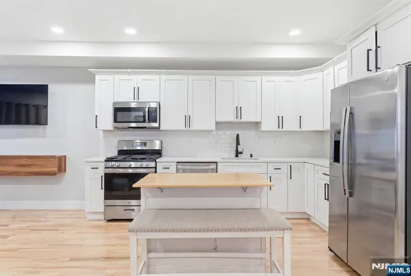 $450,000 | 204 19th Avenue, Irvington, NJ 07111