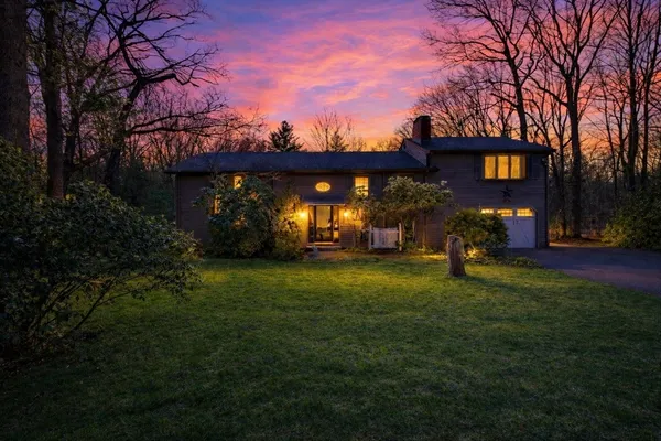 $650,000 | 84 Fairview Avenue, Rehoboth, MA 02769