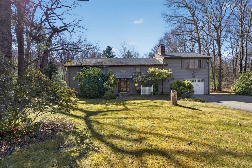 84 Fairview Avenue Rehoboth, MA 02769 - Photo 2 of 36
