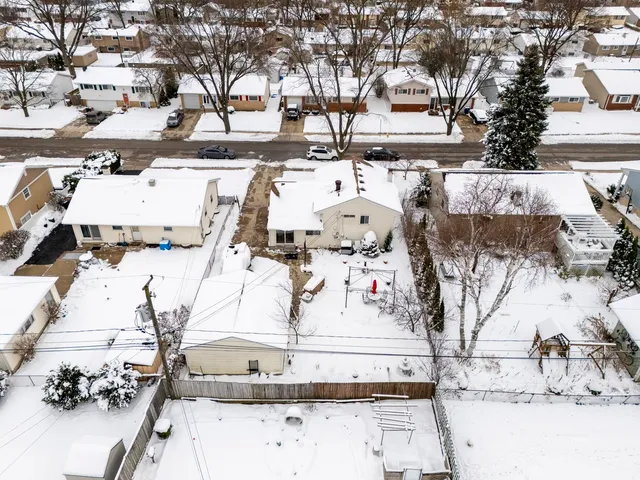 an aerial view of multiple house