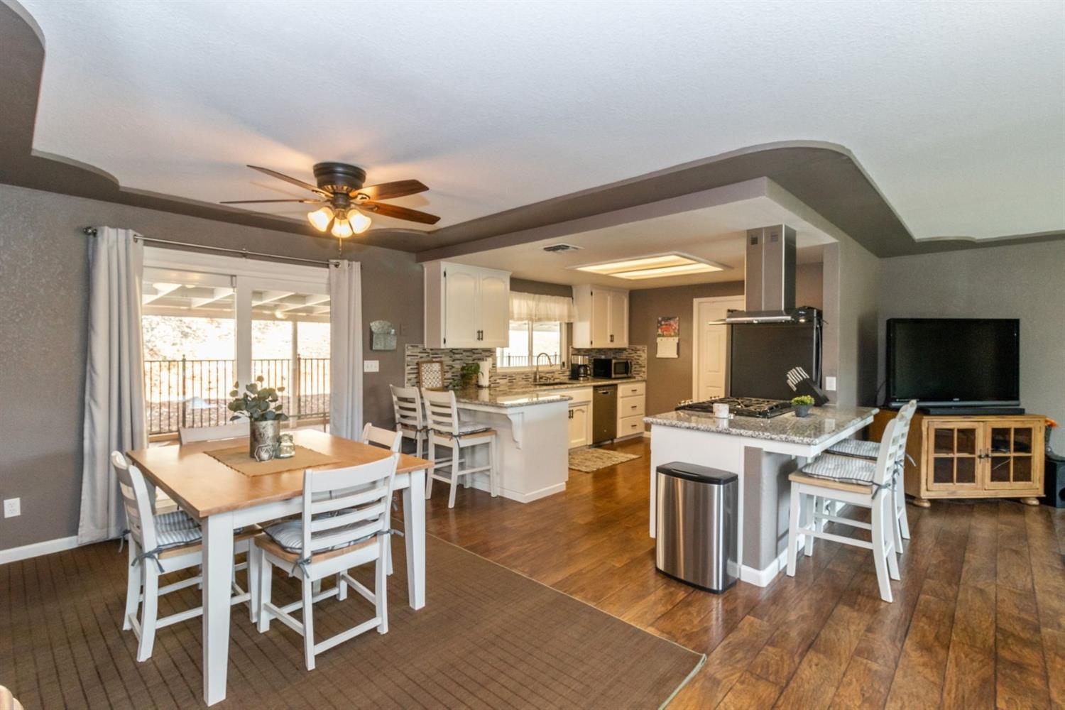 28658 Pittman Hill Road Clovis, CA 93619 - Photo 11 of 36