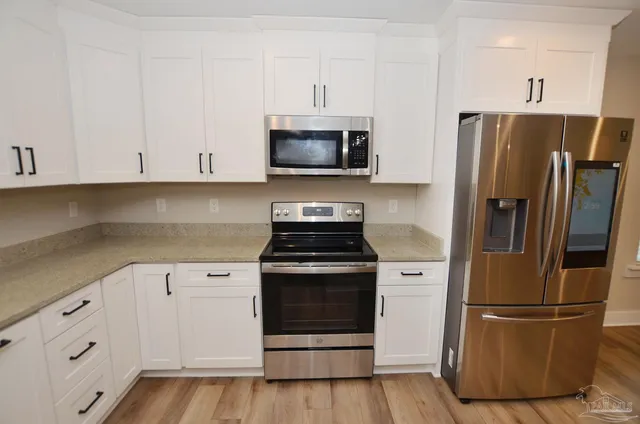 $439,999 | 3123 Lynn Drive, Navarre, FL 32566