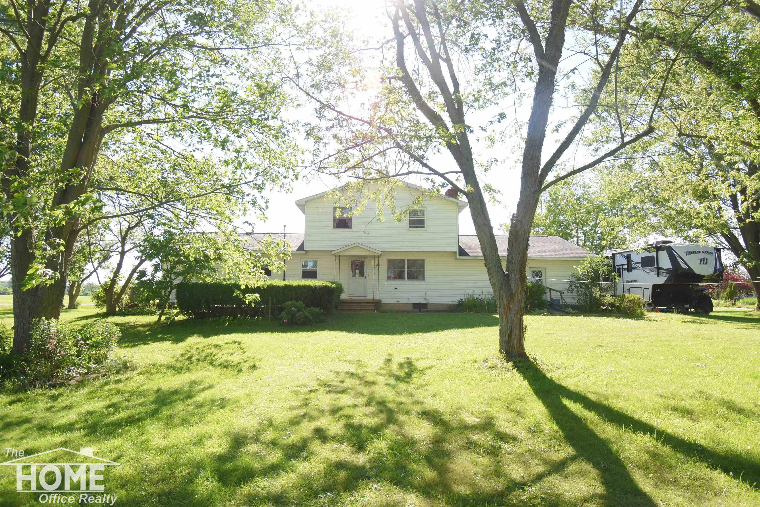 6923 South Byron Road Durand, MI 48429 - Photo 2 of 37