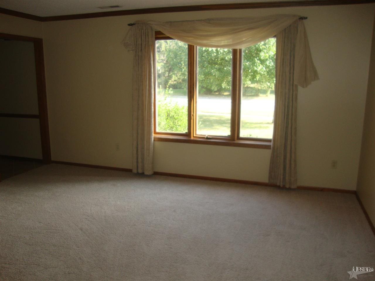 1515 Windmill Ridge Run Fort Wayne, IN 46825 - Photo 21 of 29 Gallery Image 21