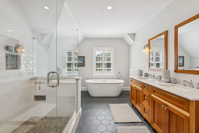 $1,695,000 | 12 Sea Cove Road, Cumberland, ME 04110