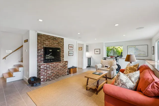 $1,695,000 | 12 Sea Cove Road, Cumberland, ME 04110