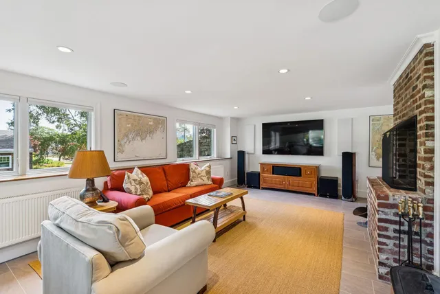 $1,695,000 | 12 Sea Cove Road, Cumberland, ME 04110